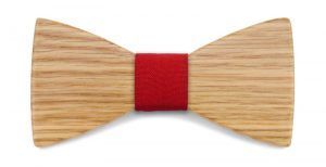pajarita-roja-de-madera