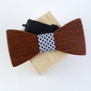 pajarita-con-traje-de-boda