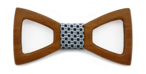pajarita-de-madera-combina-traje-gris